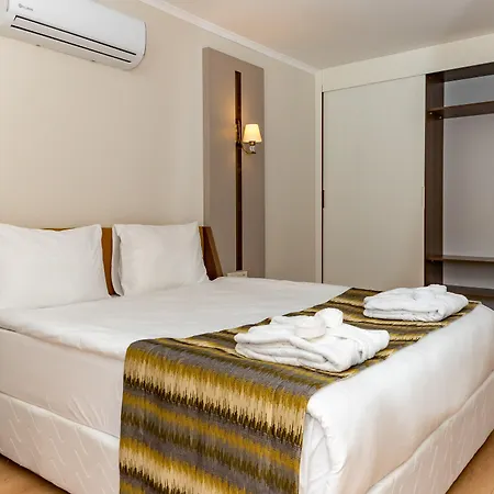 Hotel Armas Prestige